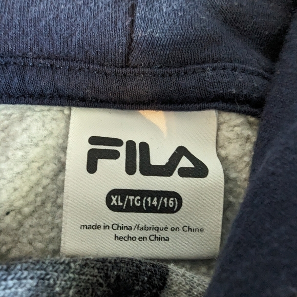 Fila youth lot 2-Sz 10/12 tees, black & blue & Gray 14/16 hoody - Picture 6 of 11